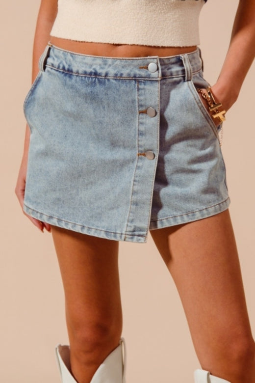 Buttoned Front Denim Skorts
