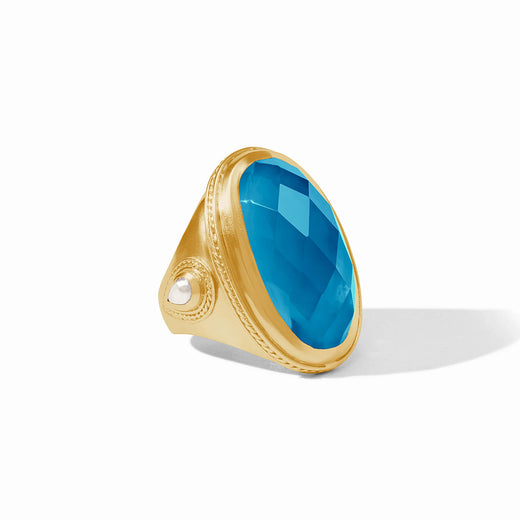 Julie Vos, Cannes Statement Ring