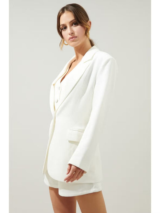 Rica Suave Fitted Notch Lapel Blazer