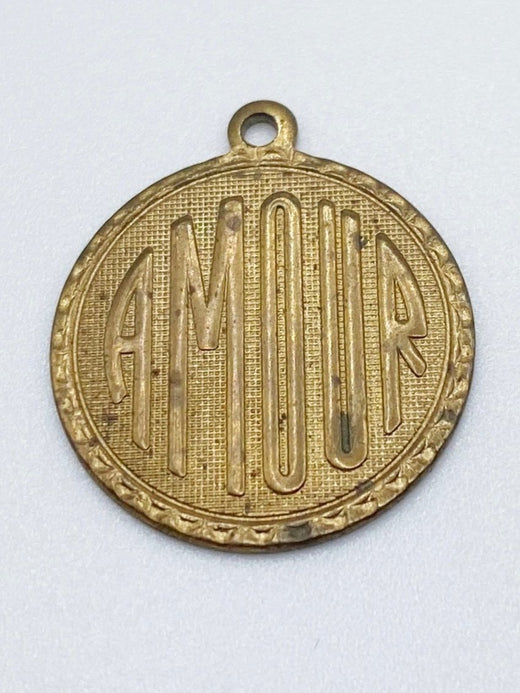 Amour Charm