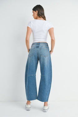 Barrel Jeans With Seams