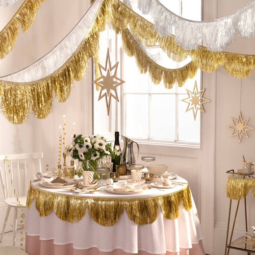 Tinsel Scallop Garland
