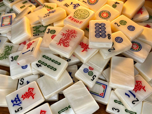 Classic Pearl Mahjong Tile Set