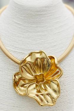 Vintage Flower Matte Gold Choker