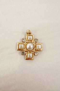 Shaped Pearl Cross