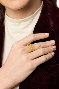 Julie Voss Canterbury Ring