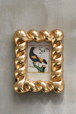 Resin Twisted Photo Frame (Holds 4" x 6" Photo) (Hangs or Sits)
