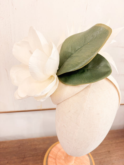 Farrah Fascinator