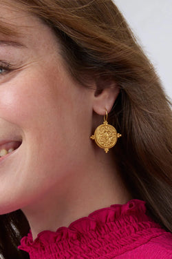 Julie Vos, Quatro Coin Earring