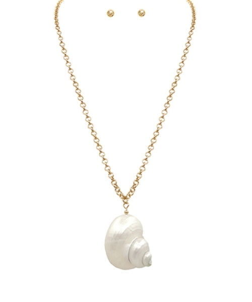 Conch Shell Pendant Necklace Set