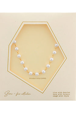 Dainty Pearl Necklace