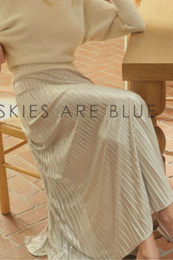 Metallic Pleated Skirt