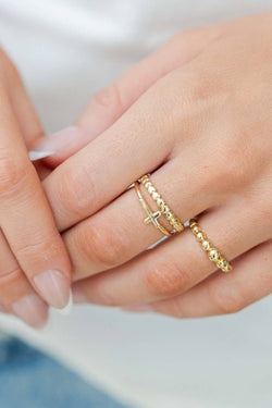Simple Cross Ring