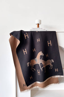 Equestrian Black Stable Reversible Wrap