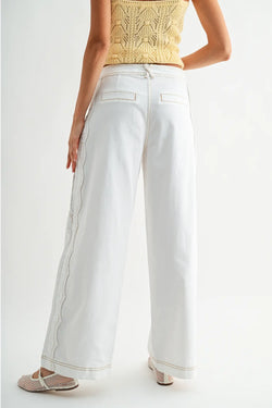 Wide Leg Side Scallop Jeans