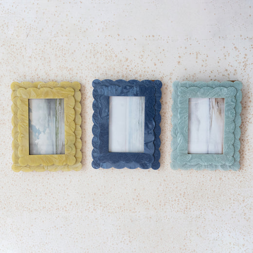 2-Layer Scalloped Photo Frame