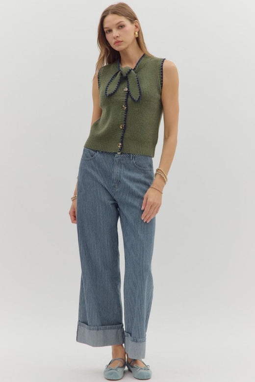 Bow Tie Sleeveless Sweater