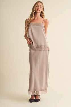 Scallop-Trim Lace Hem Slip Skirt