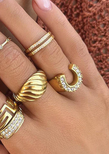 Lucky Horseshoe Signet RIng